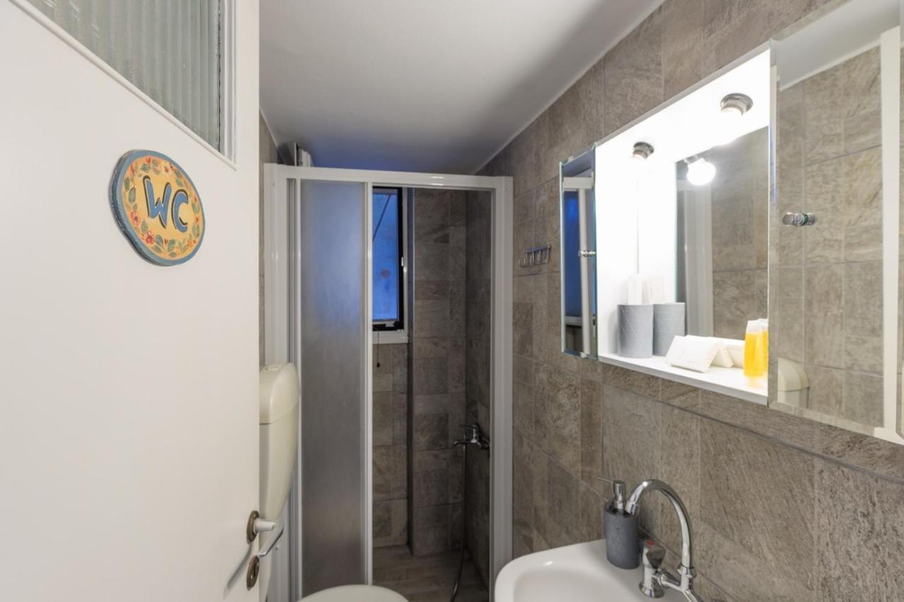 Aiolos Koukaki Center Apartment Афіни Екстер'єр фото